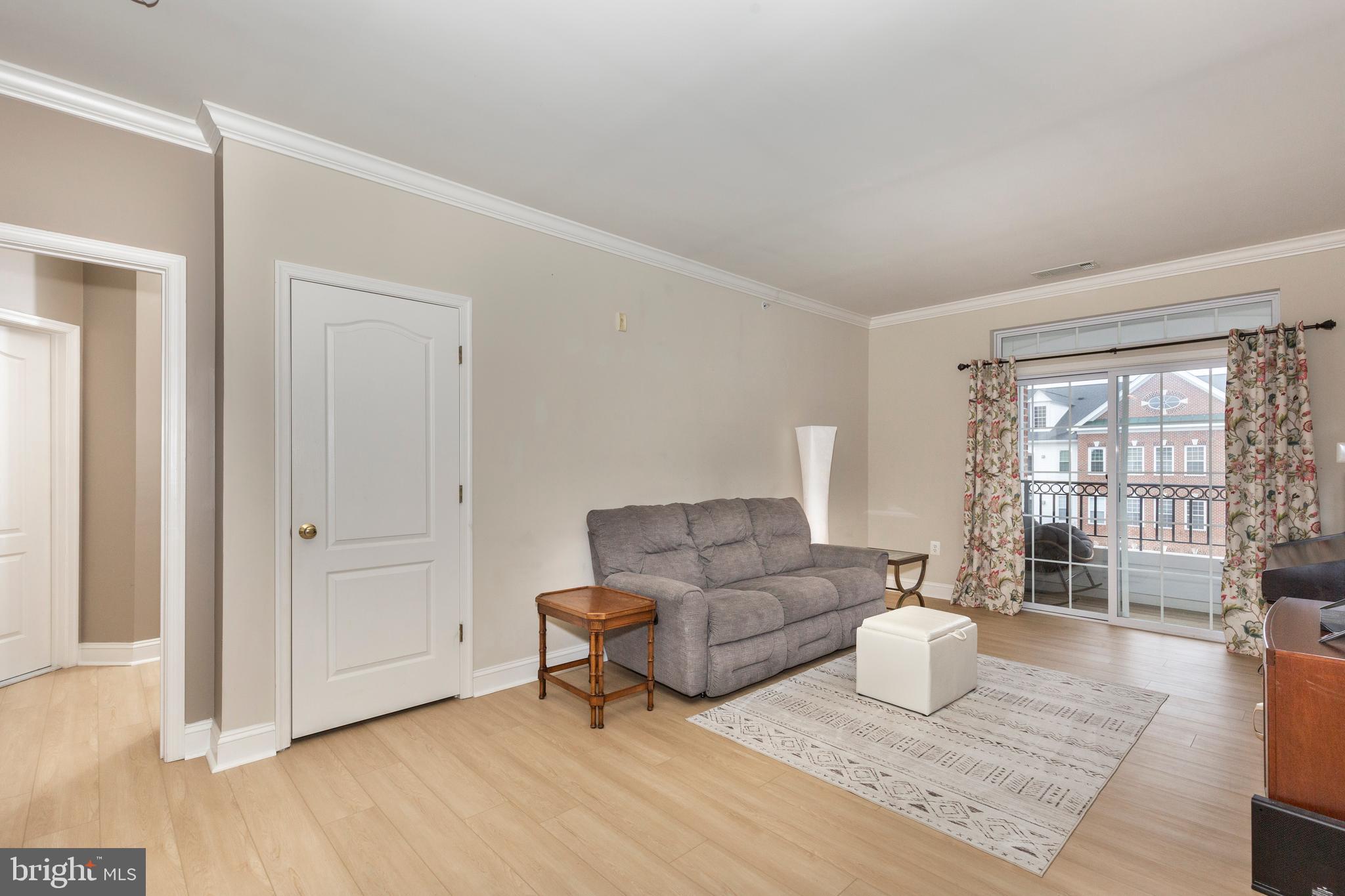 VILLAGE OF RIVER HILL - Residential