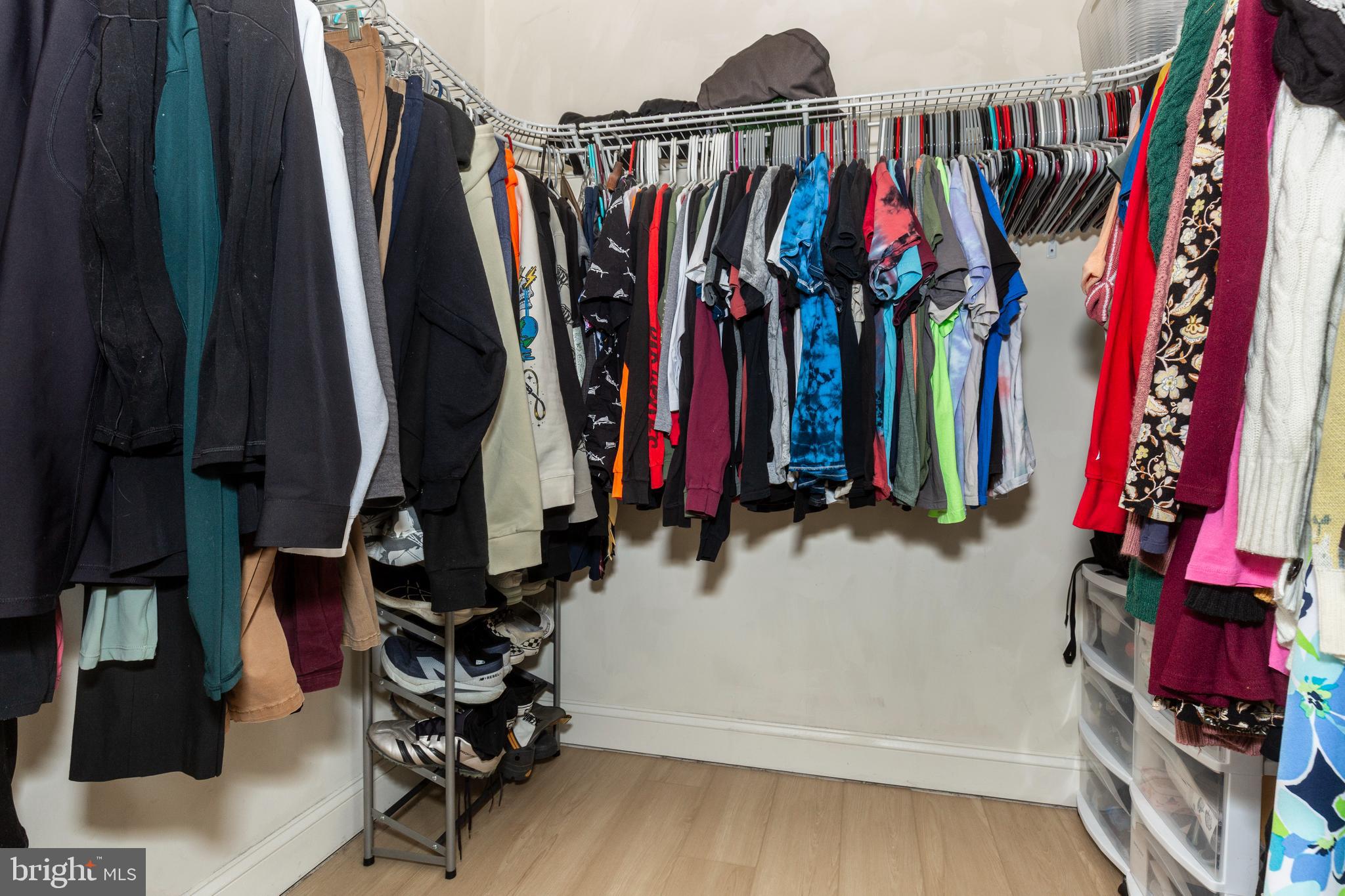 VILLAGE OF RIVER HILL - Residential