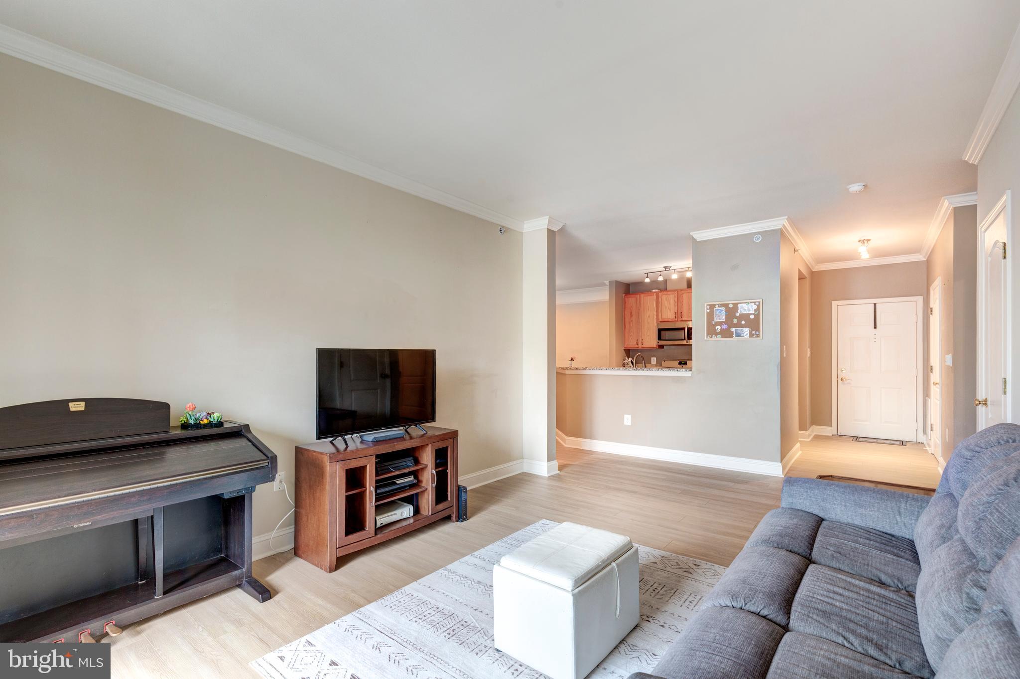 VILLAGE OF RIVER HILL - Residential