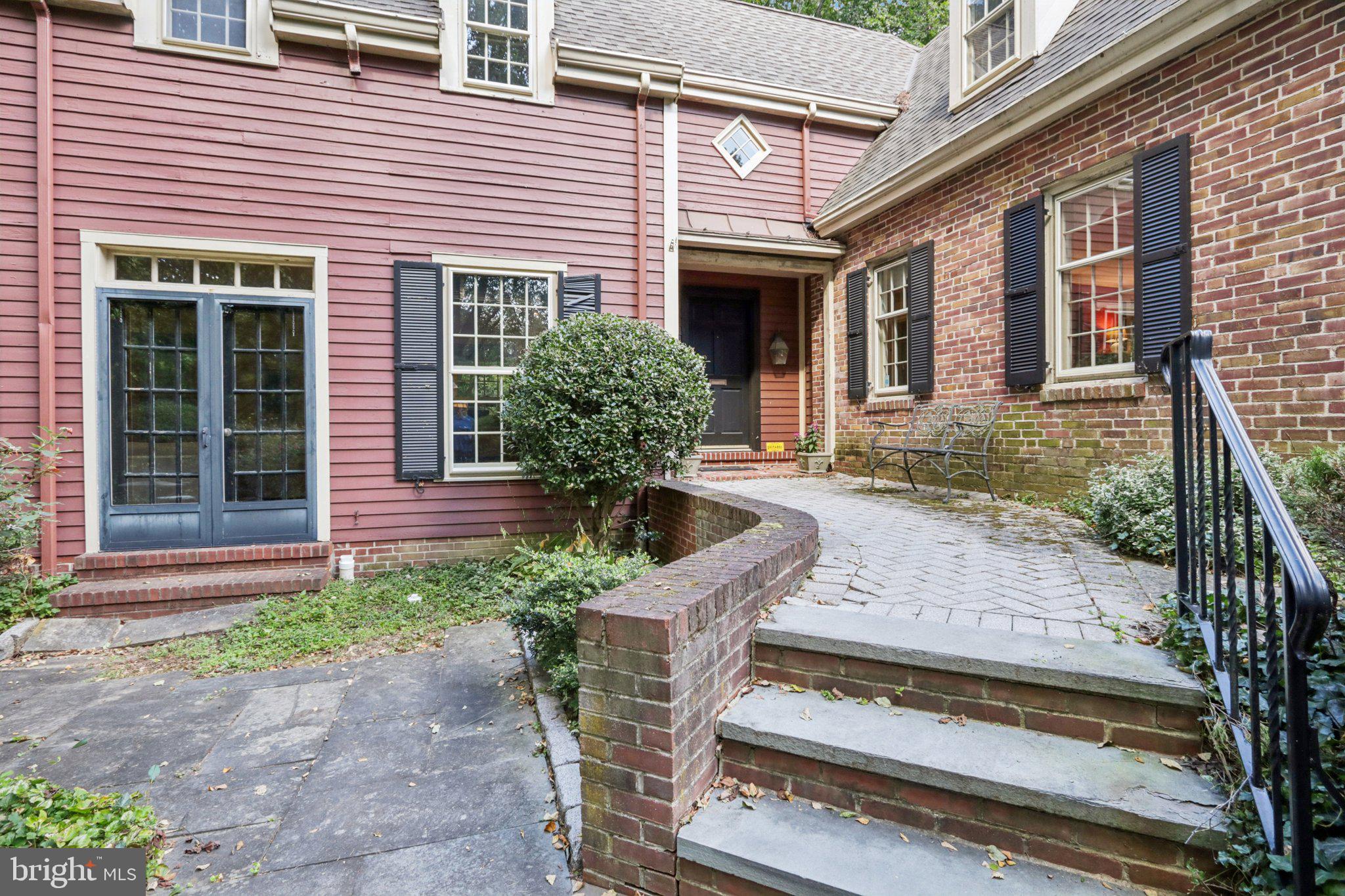 534 W SPRINGFIELD AVENUE