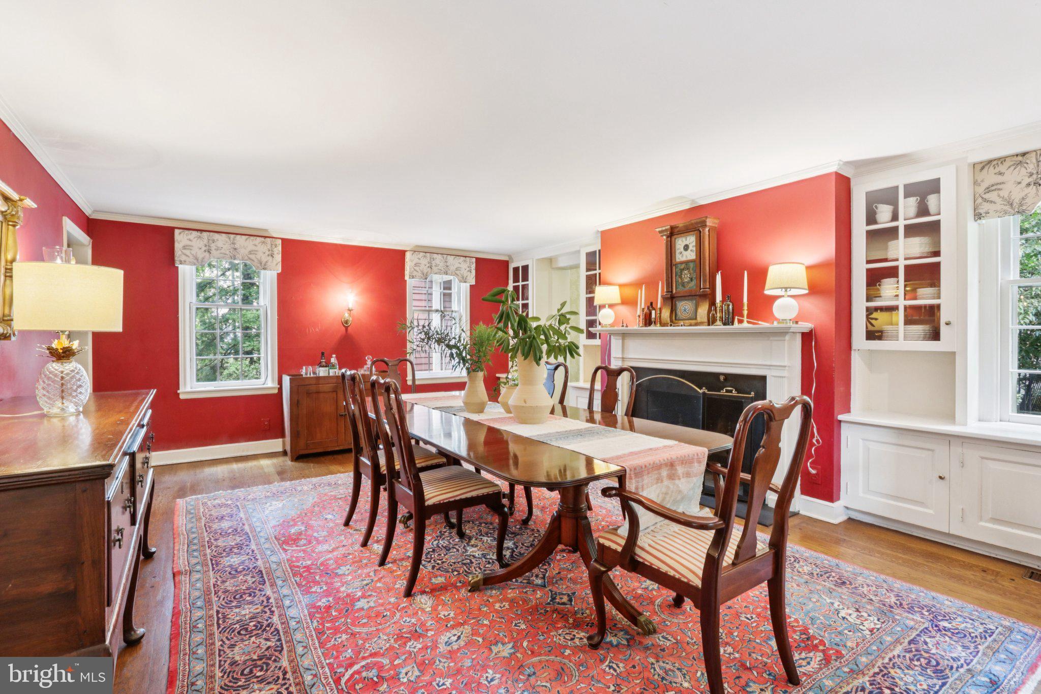 CHESTNUT HILL - Residential