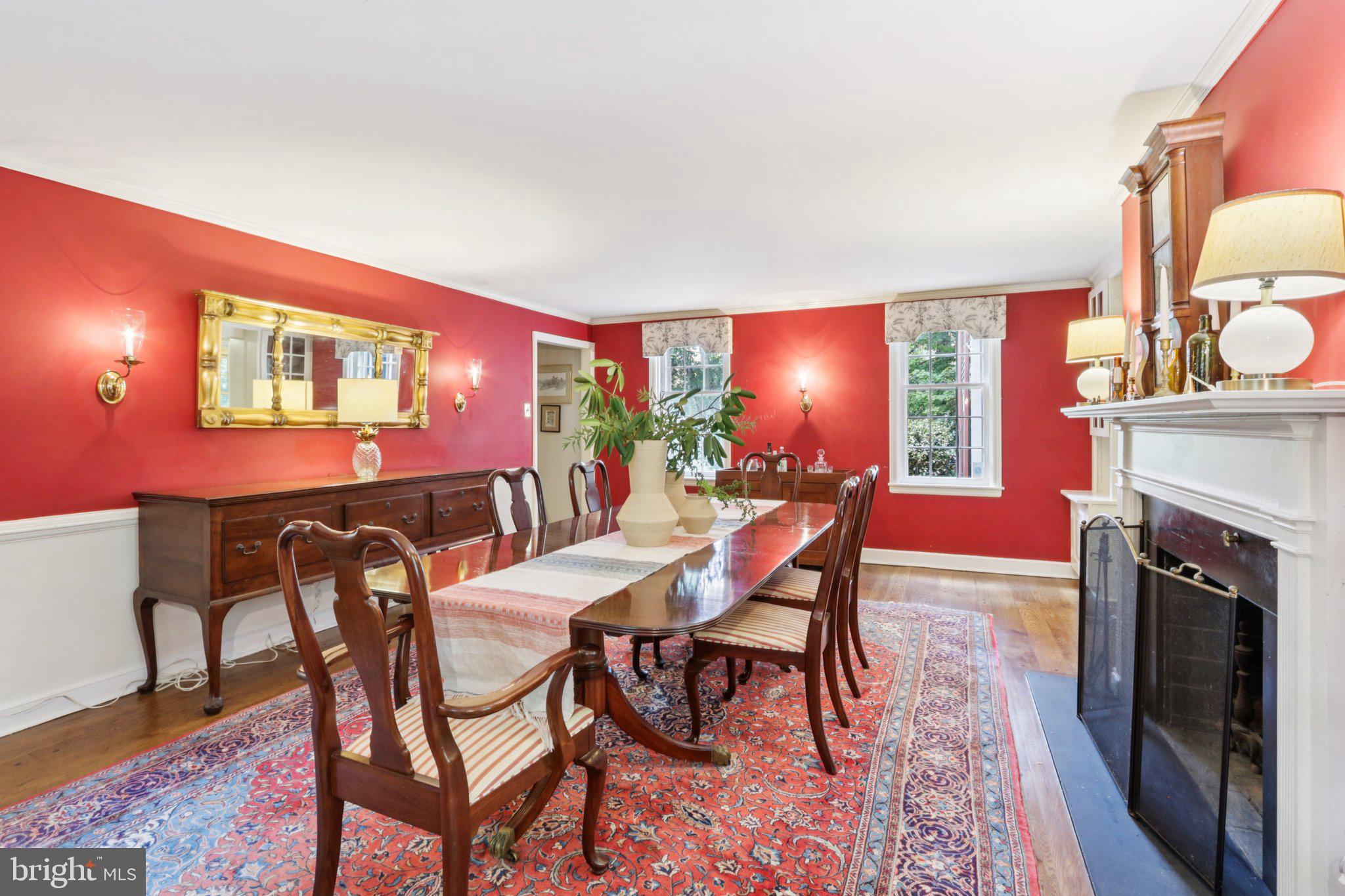 CHESTNUT HILL - Residential