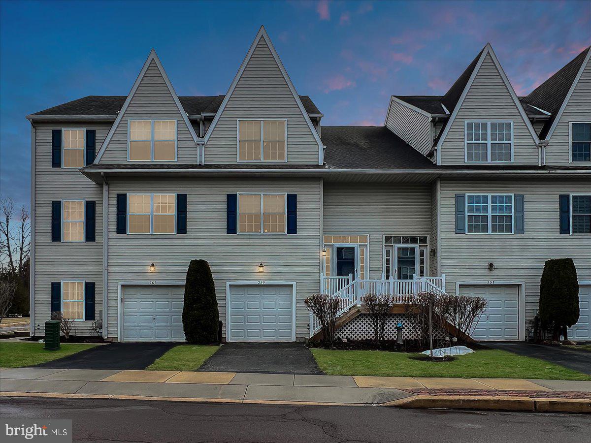 MAIN STREET VILLAG - Residential