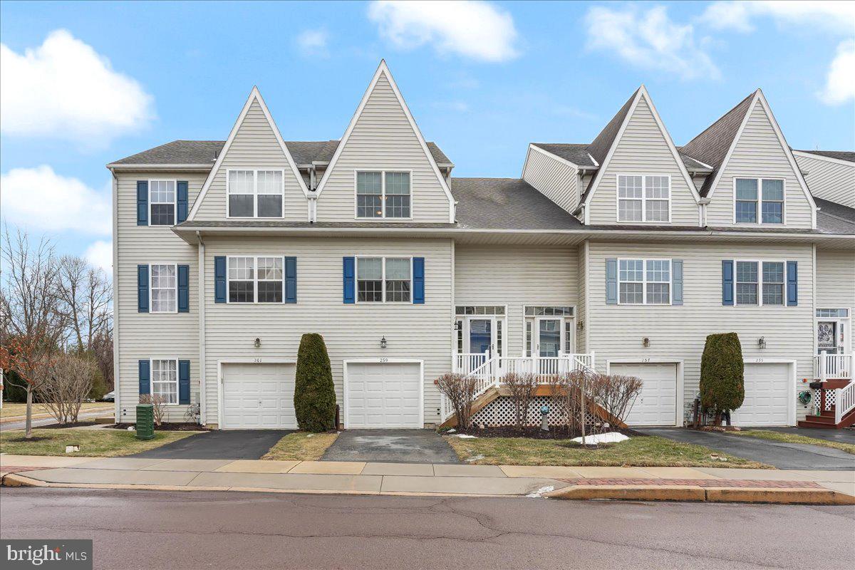 MAIN STREET VILLAG - Residential