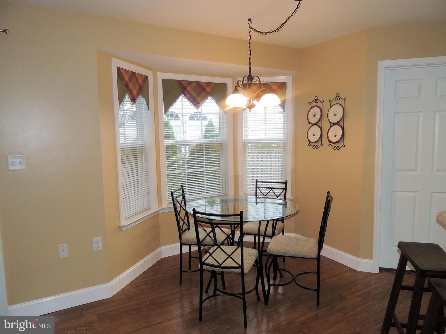 BRIARWOOD ESTATES - Residential Lease