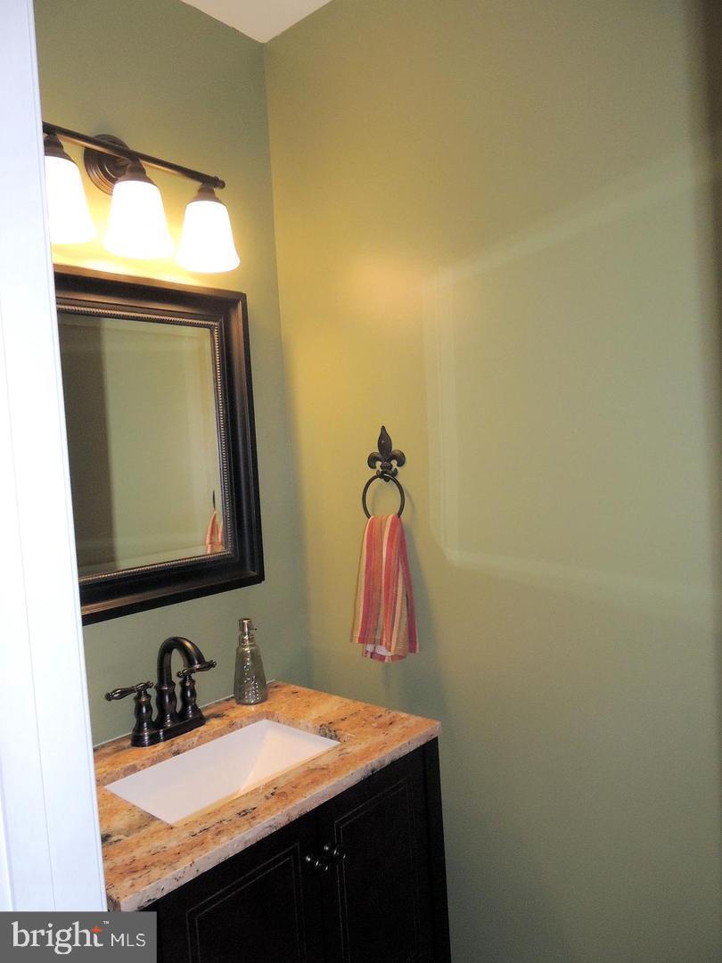 BRIARWOOD ESTATES - Residential Lease