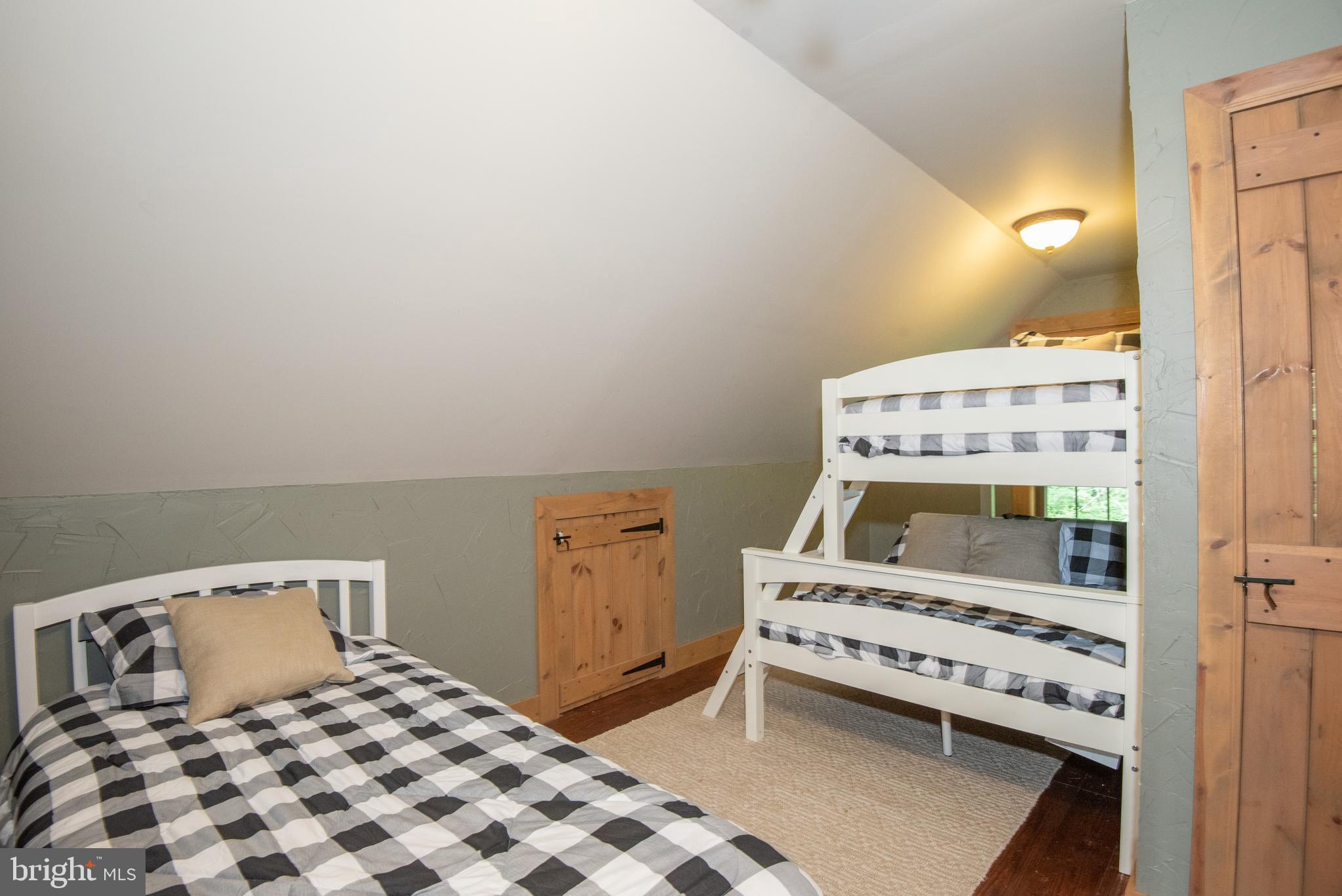 EVERETT - Residential