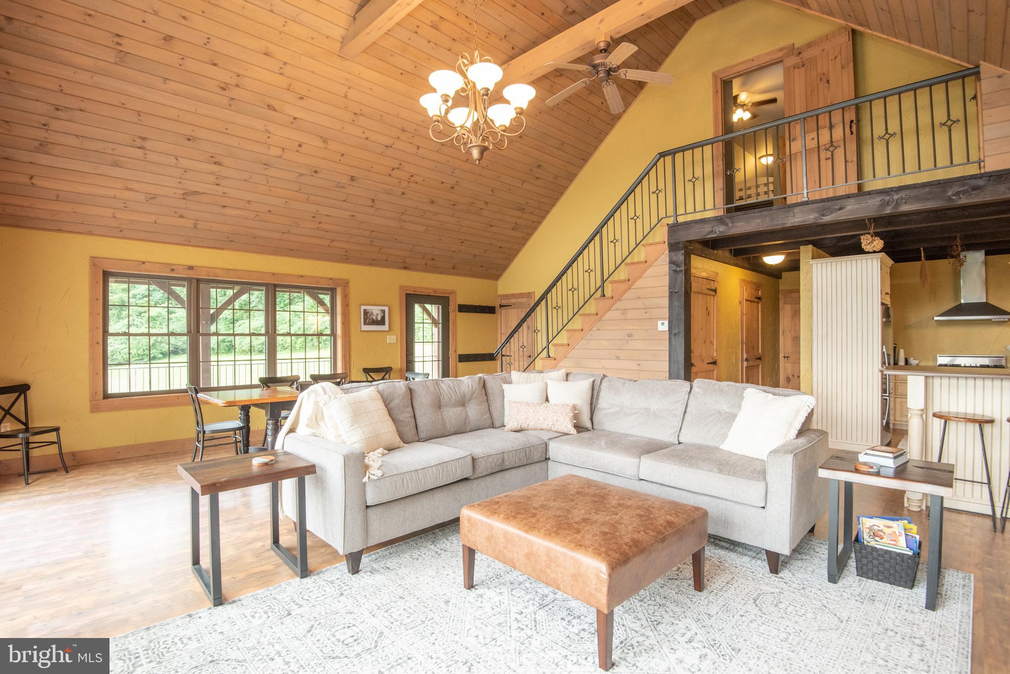 EVERETT - Residential