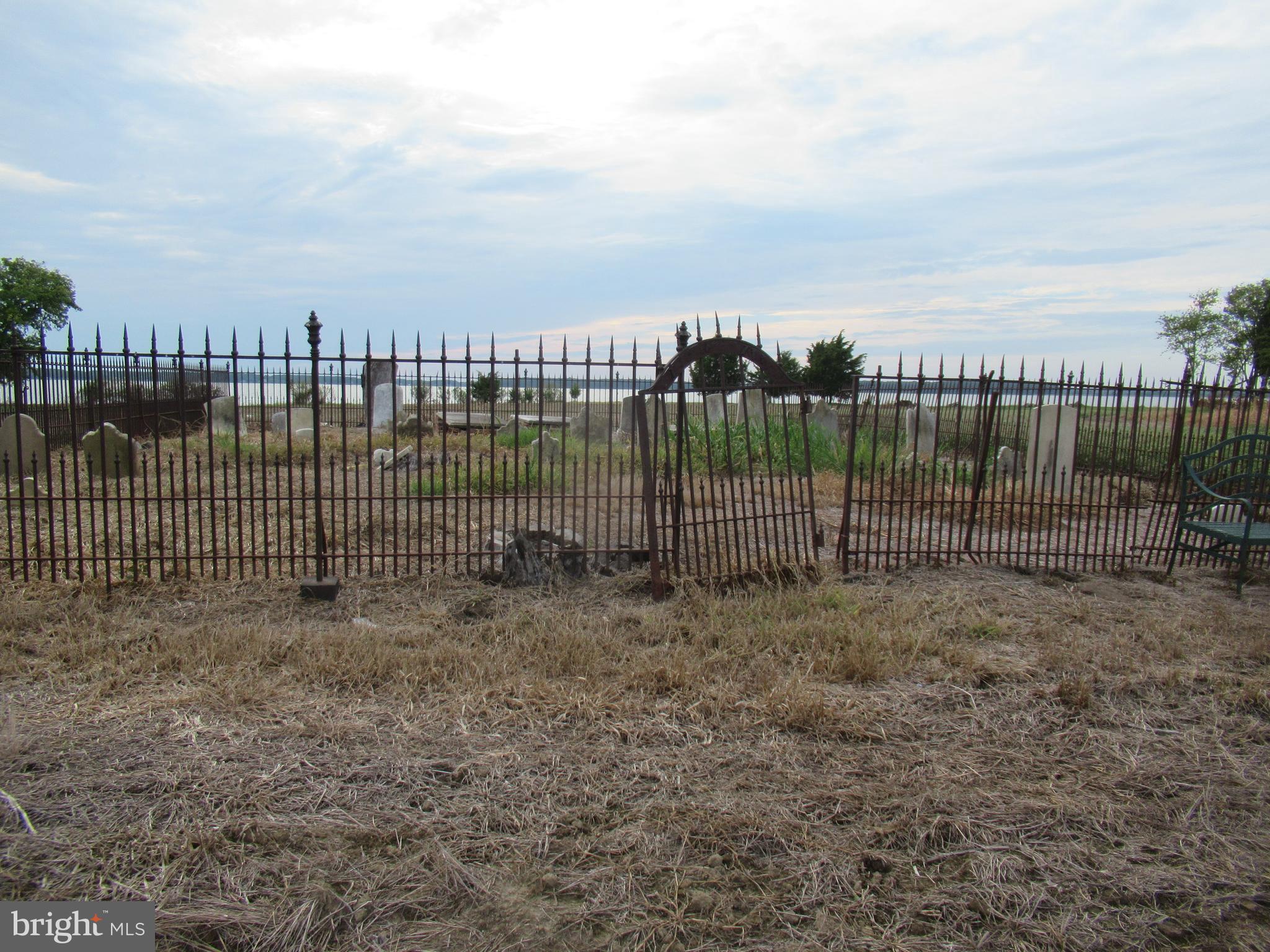 ROYAL OAK - Residential