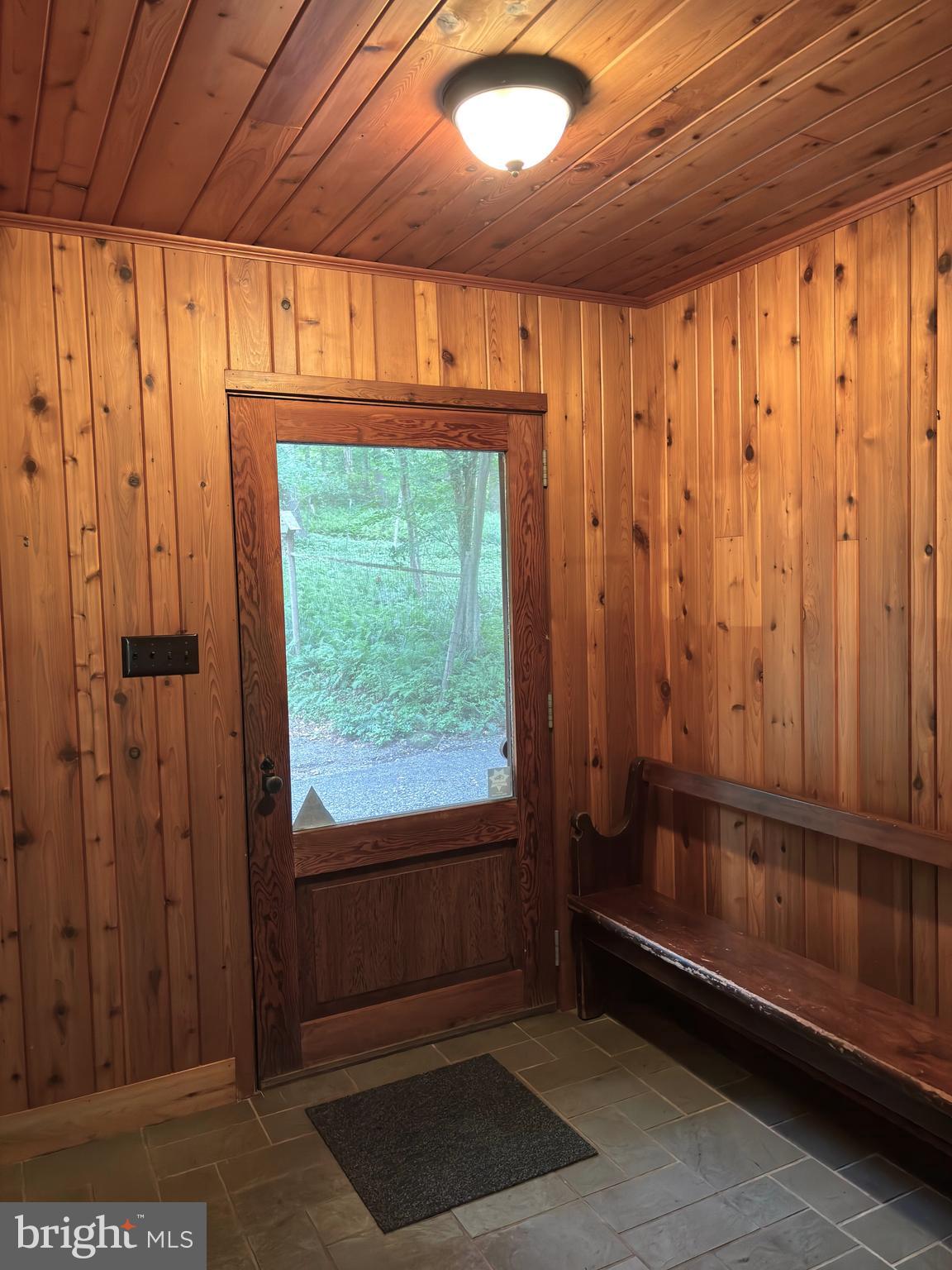 6489 OLD CARVERSVILLE ROAD