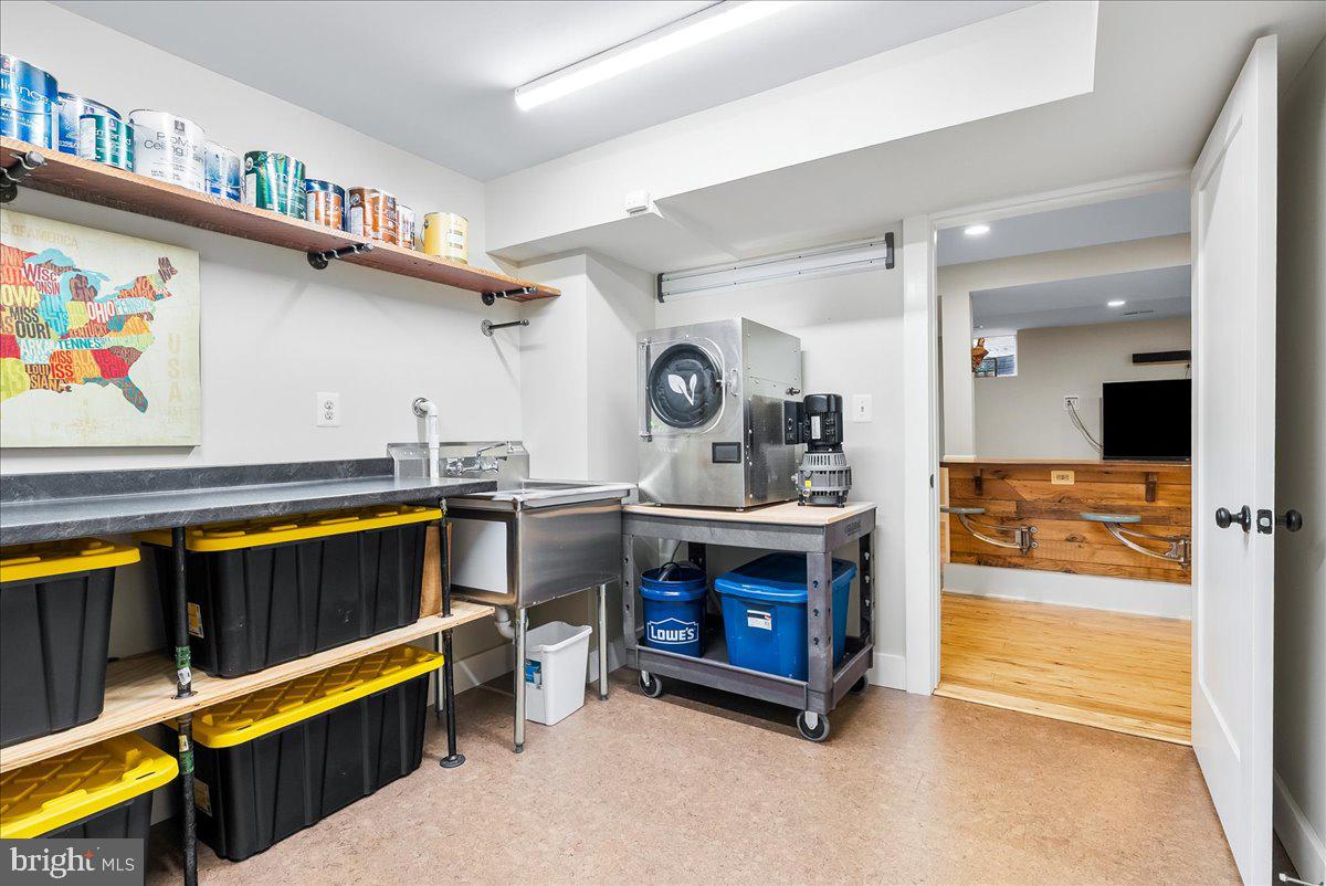 BAKER PARK - Residential