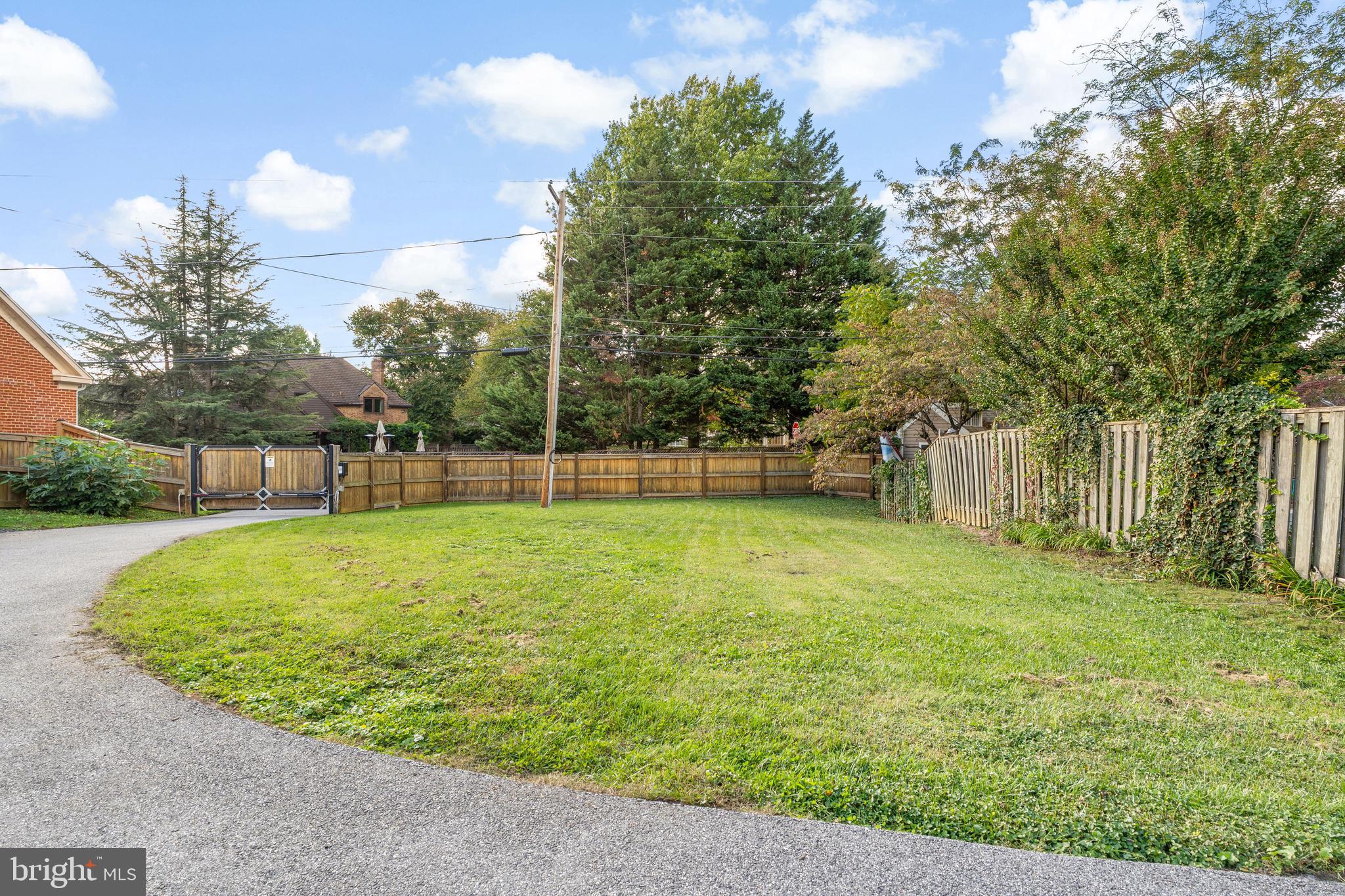 BAKER PARK - Residential