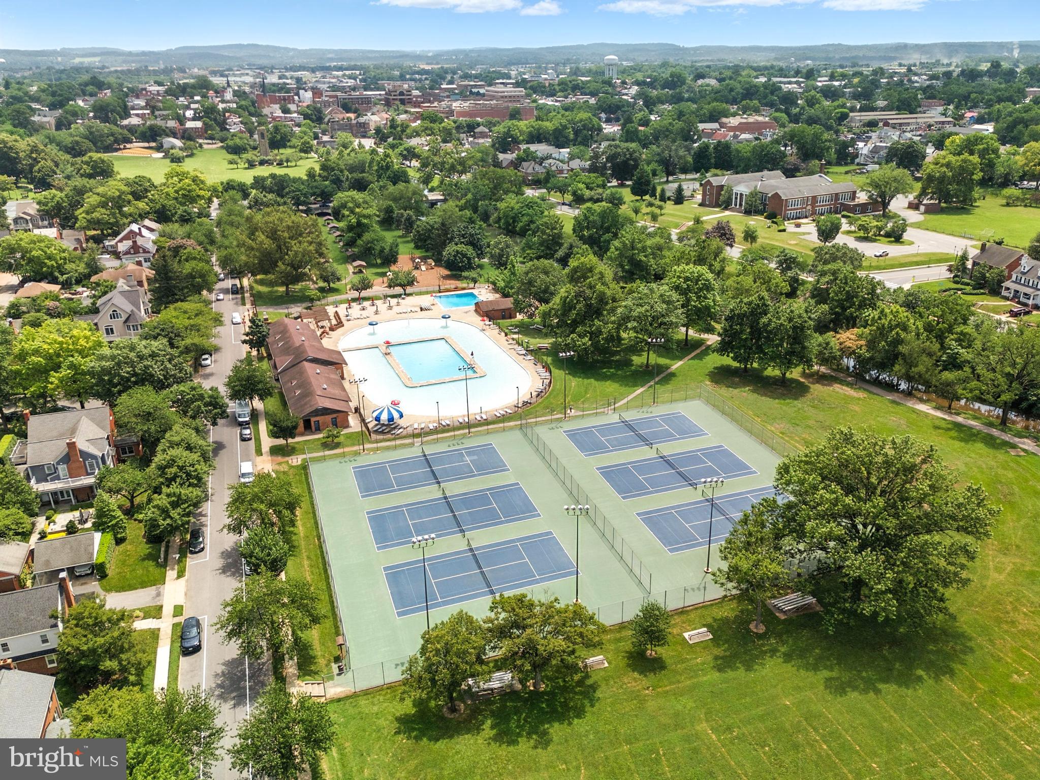 BAKER PARK - Residential