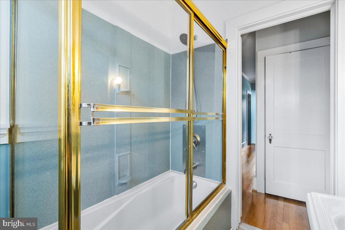 BAKER PARK - Residential