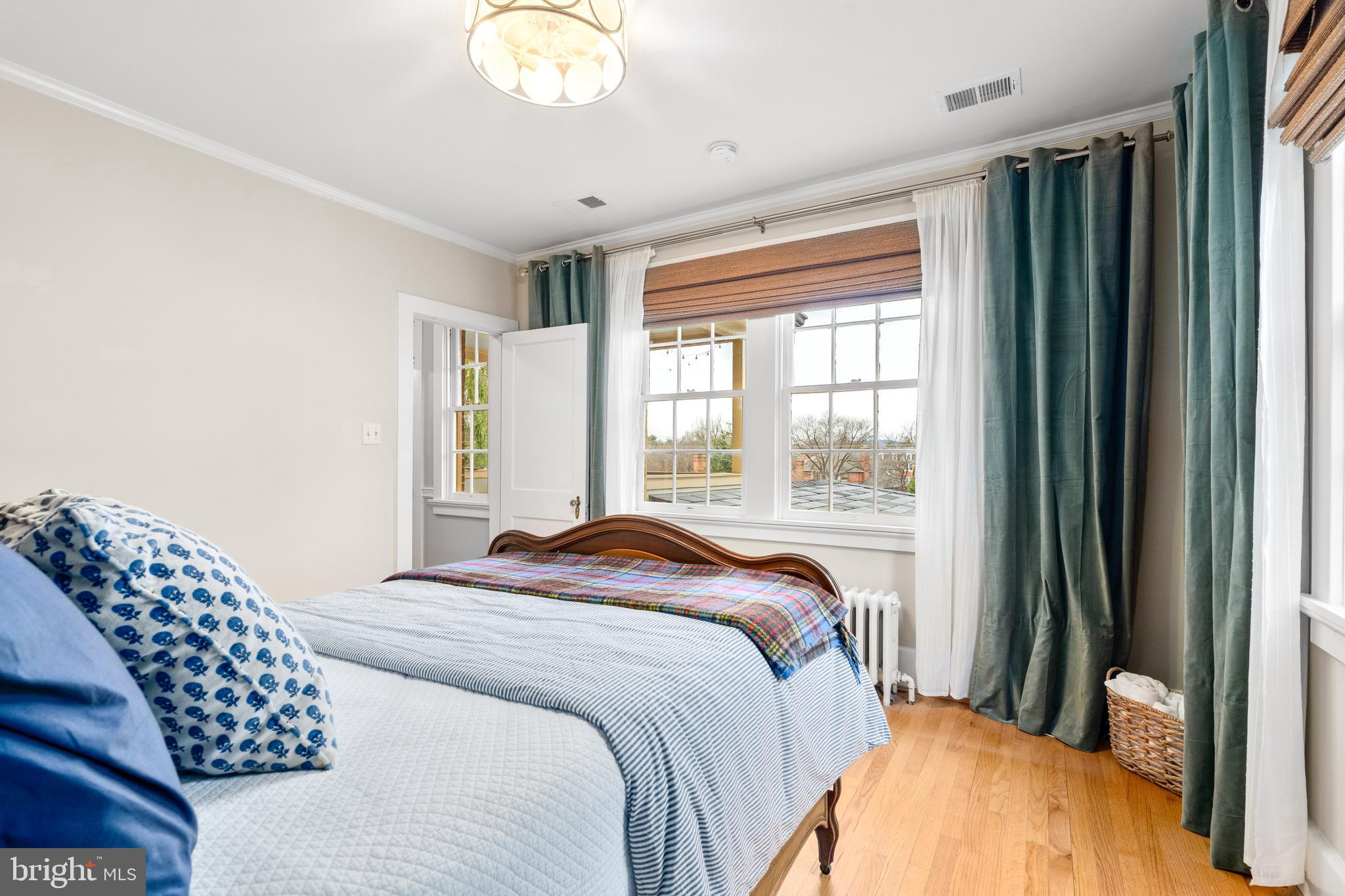 BAKER PARK - Residential