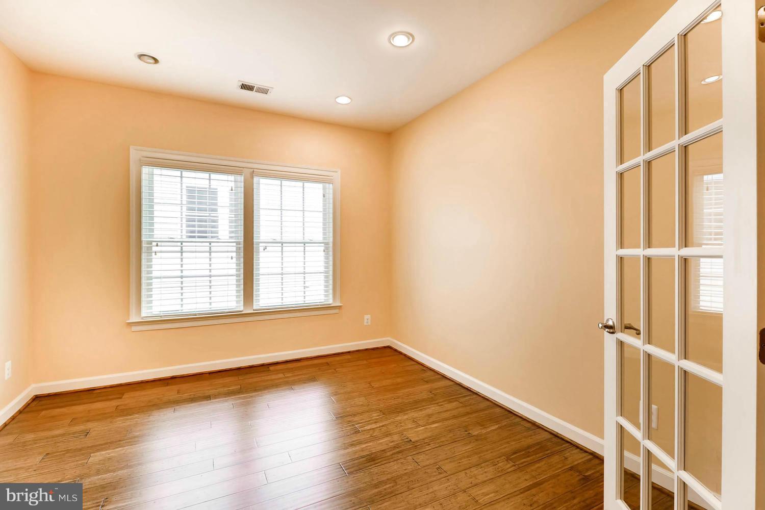 MEADOWVALE - Residential