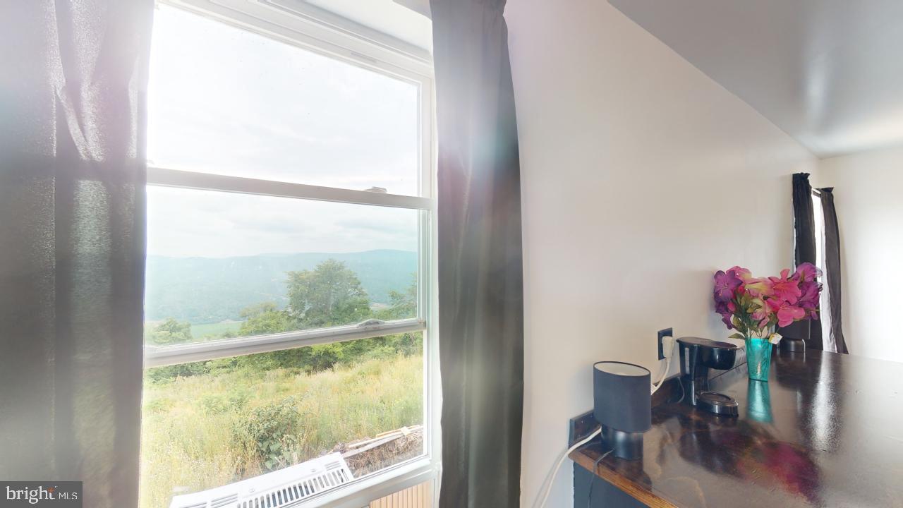 HIGH MOUNTAIN ORCHARD - Residential