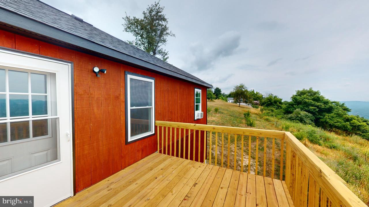 HIGH MOUNTAIN ORCHARD - Residential