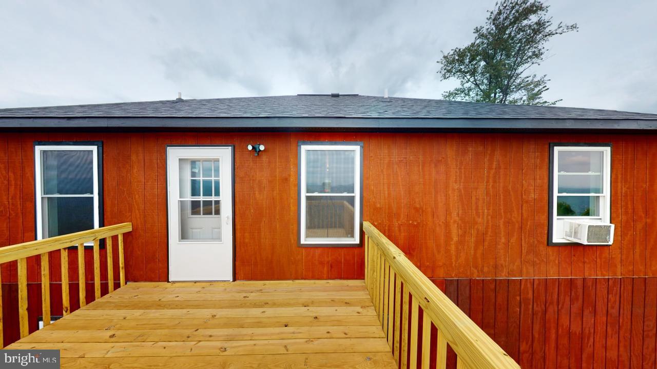 HIGH MOUNTAIN ORCHARD - Residential