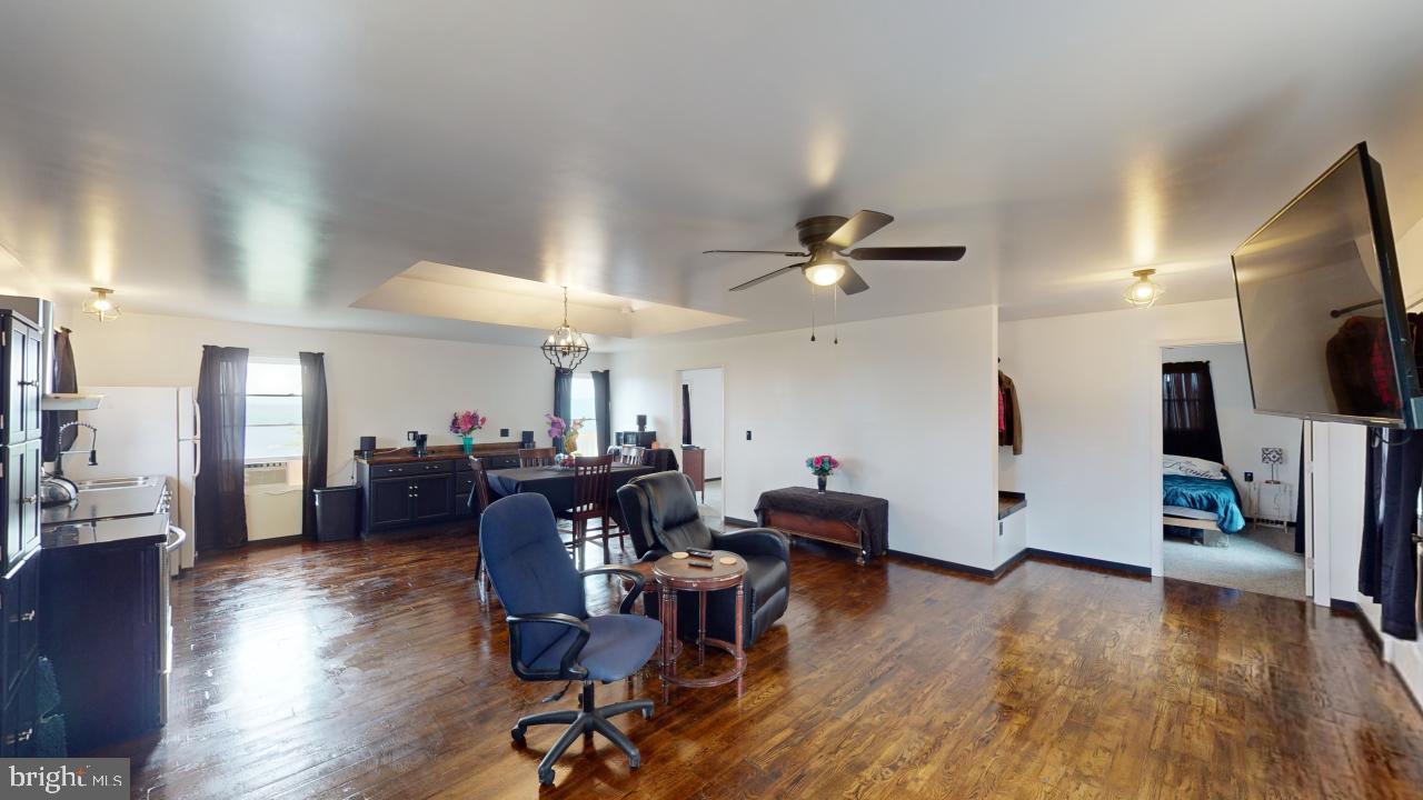 HIGH MOUNTAIN ORCHARD - Residential