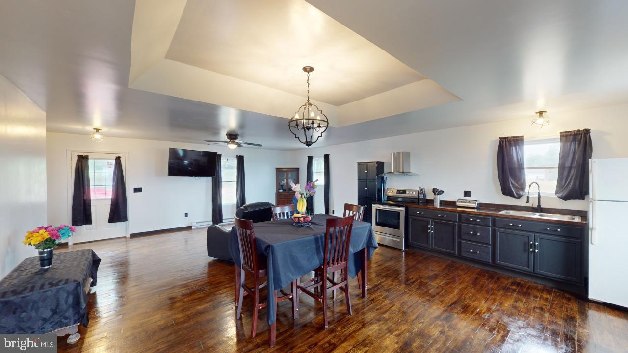 HIGH MOUNTAIN ORCHARD - Residential