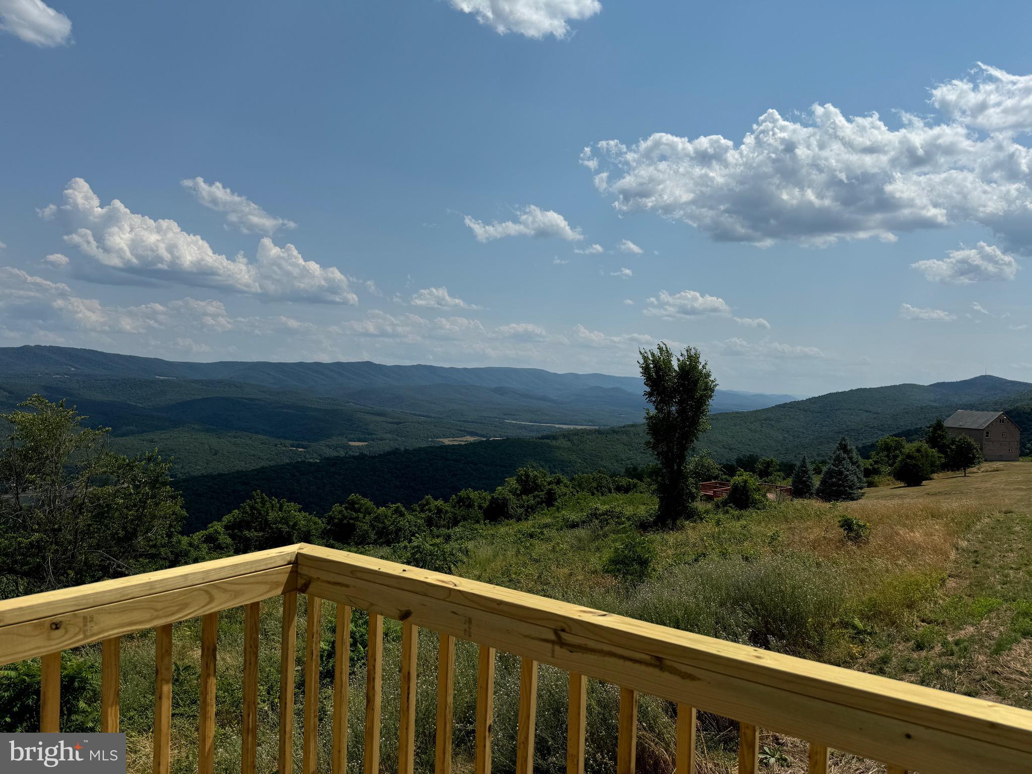 HIGH MOUNTAIN ORCHARD - Residential