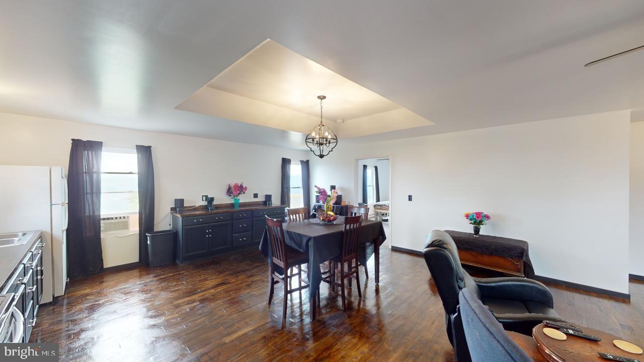 HIGH MOUNTAIN ORCHARD - Residential