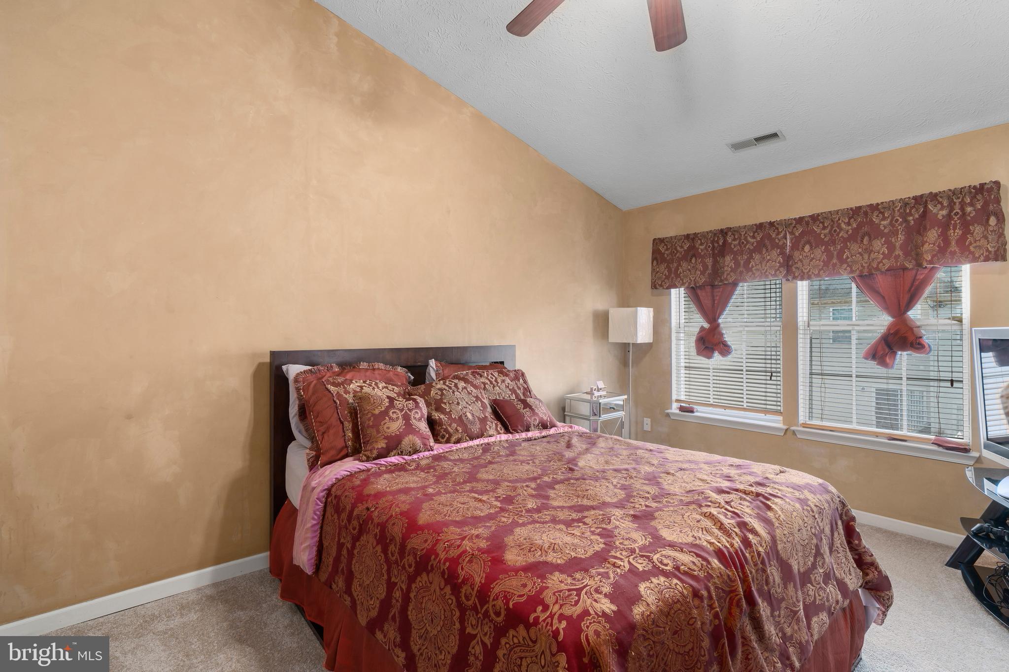 QUAIL RUN SOUTH - Residential