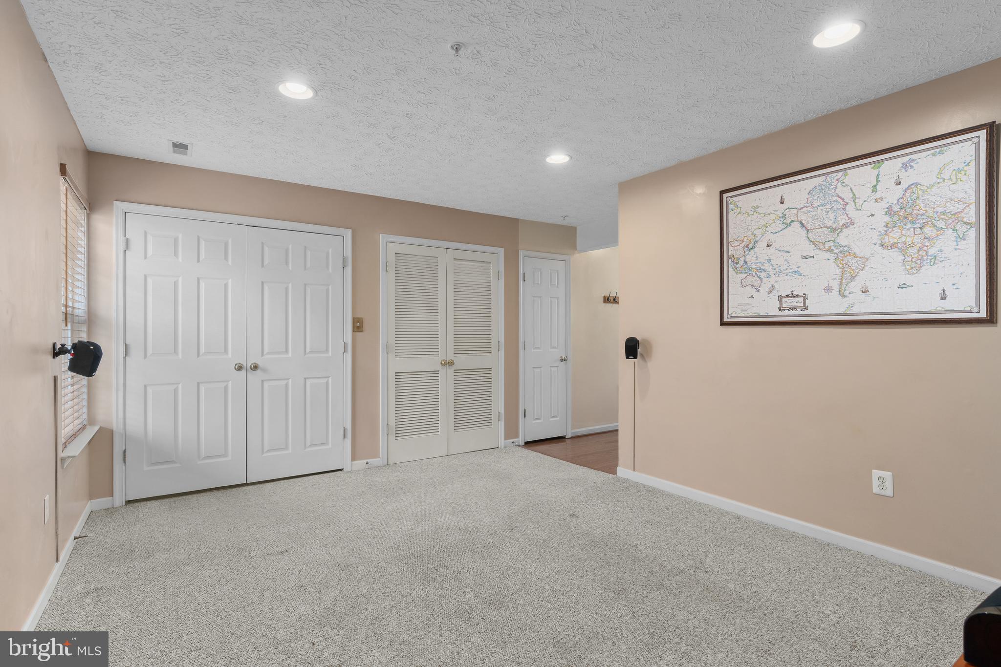 QUAIL RUN SOUTH - Residential