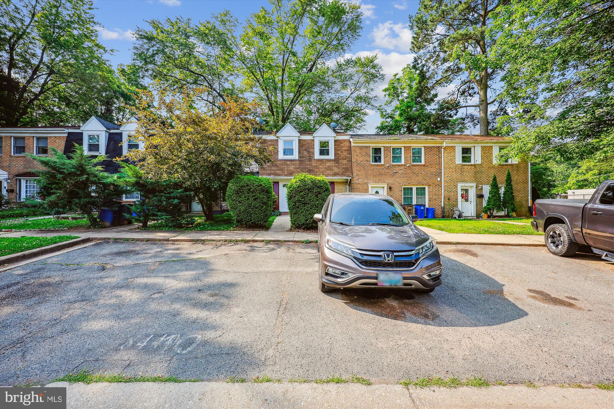 8440 TOWNE CREST COURT