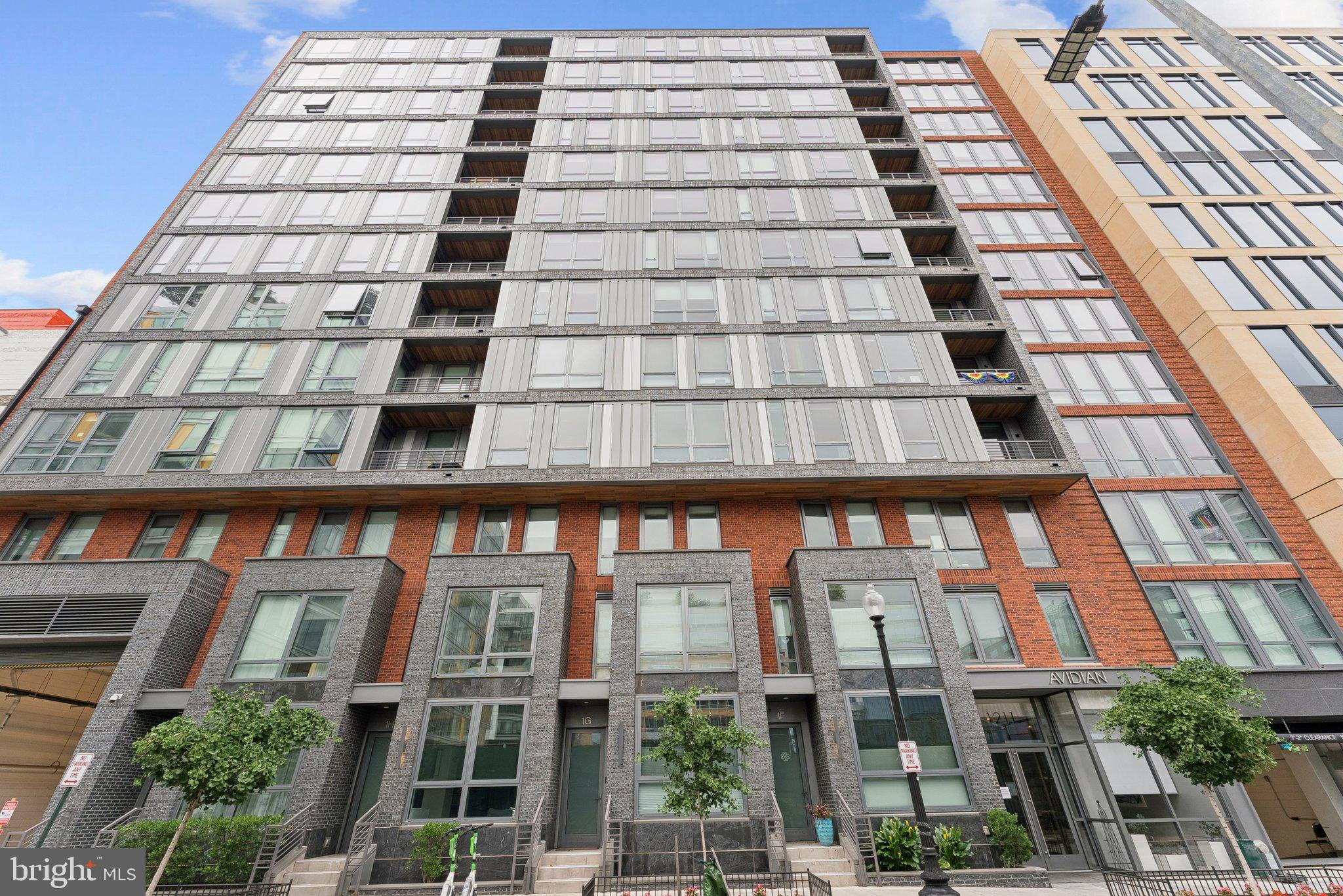 1211 VAN STREET SE 913