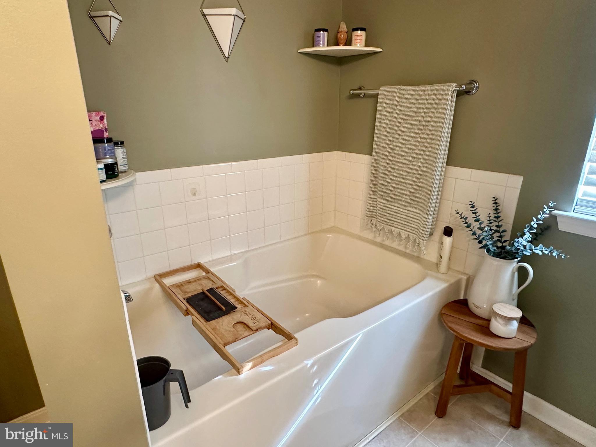 BAYVIEW HILLS - Residential