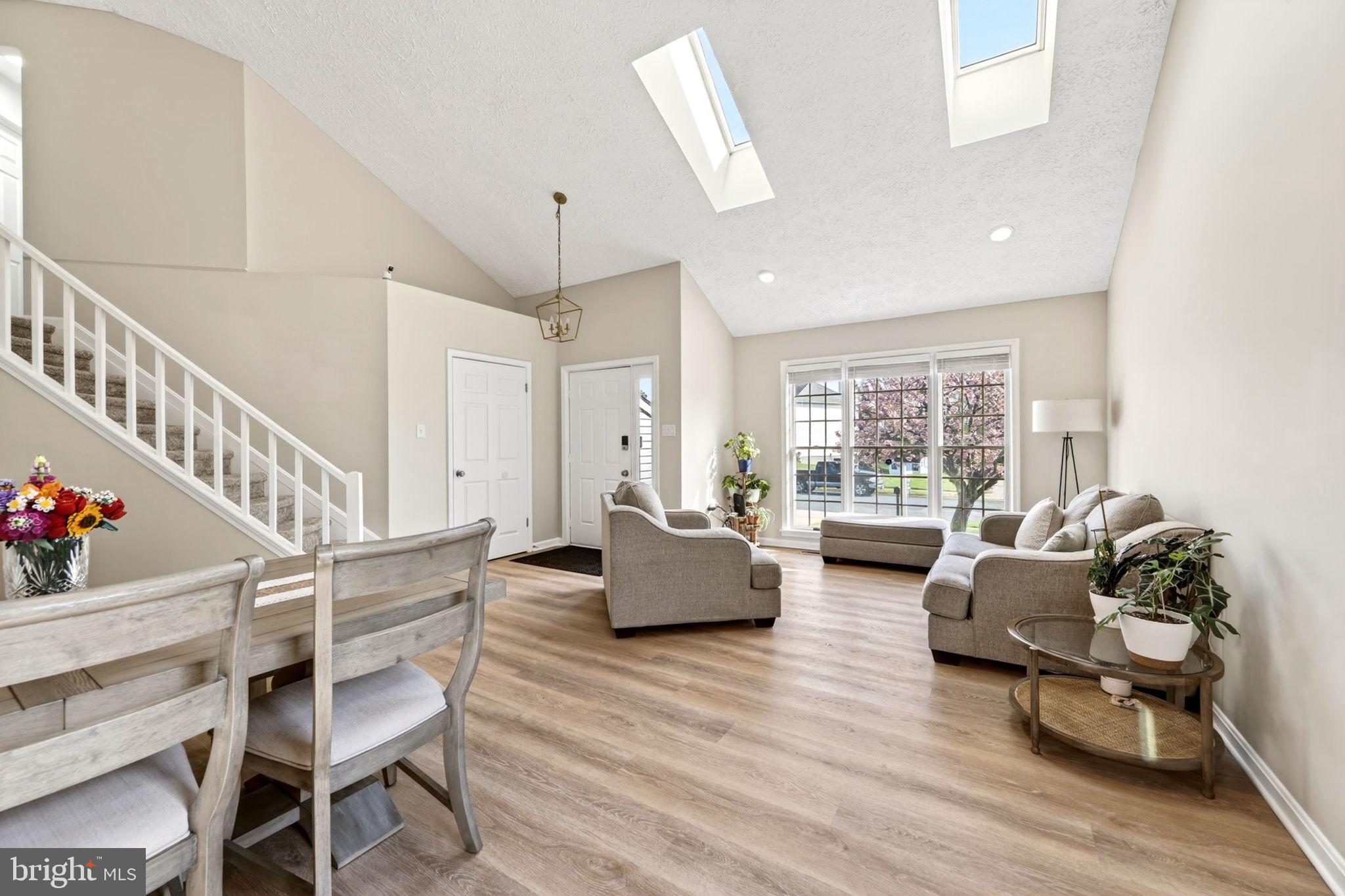 ROYAL HEIGHTS - Residential