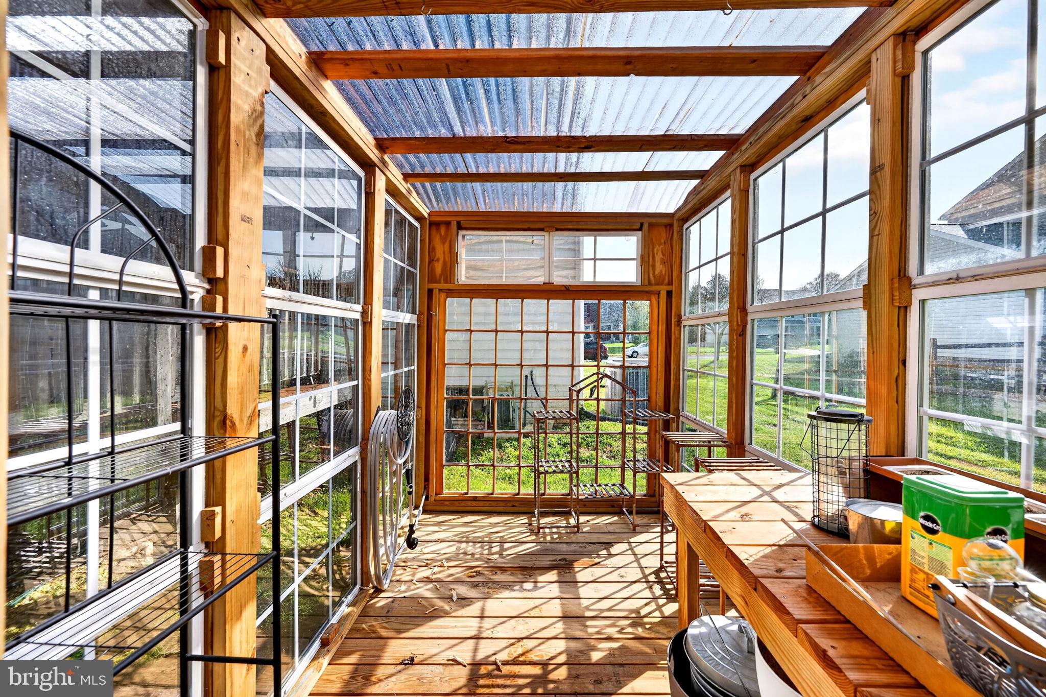 ROYAL HEIGHTS - Residential