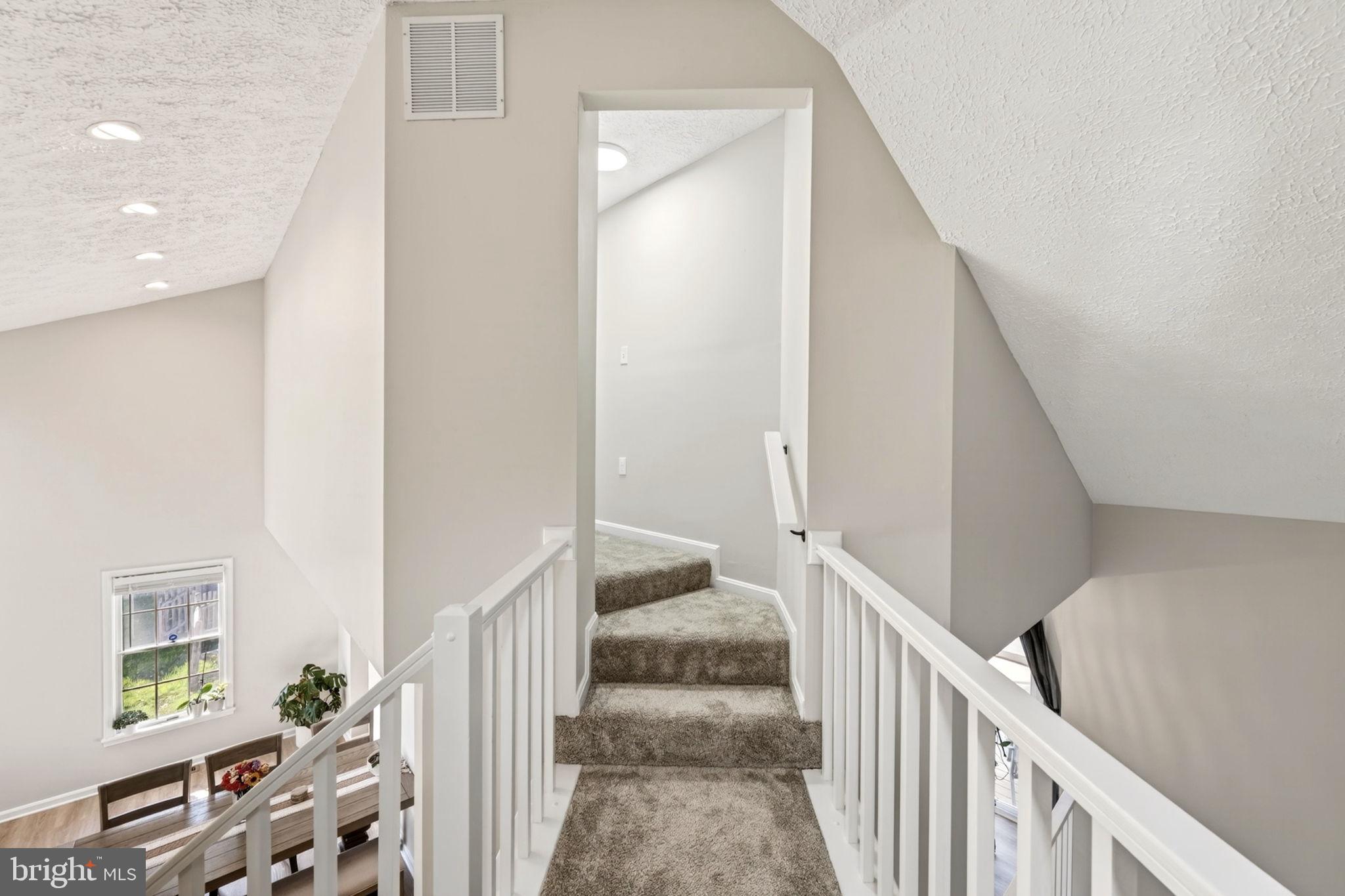 ROYAL HEIGHTS - Residential