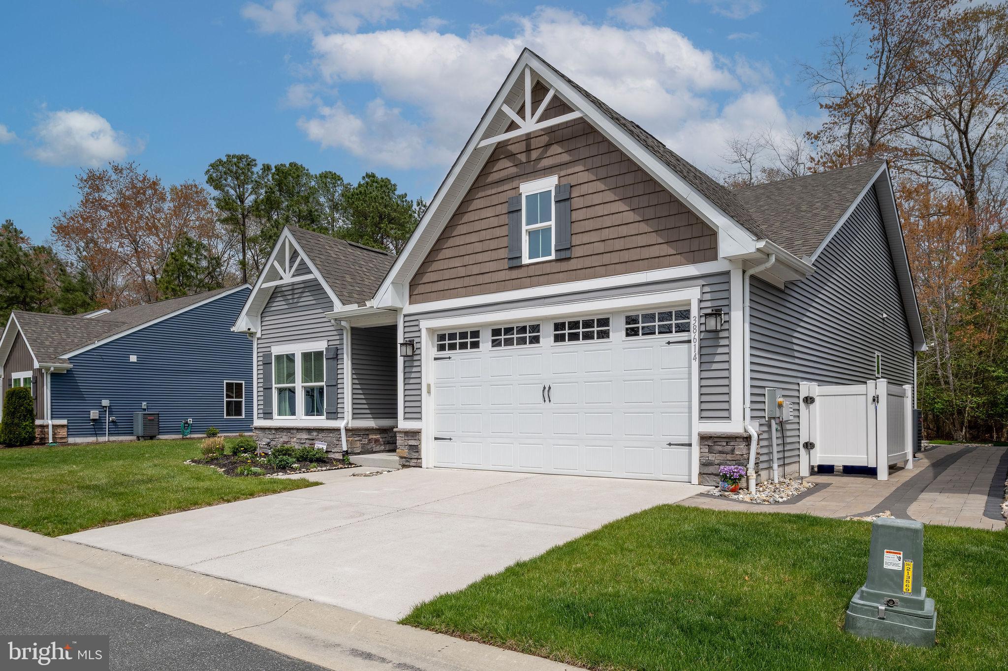 WINDMILL WOODS - Residential