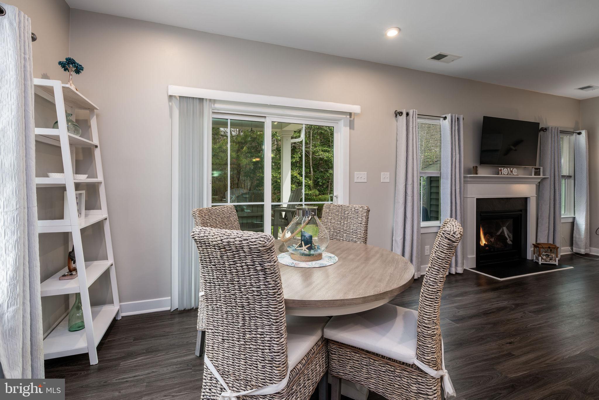 WINDMILL WOODS - Residential