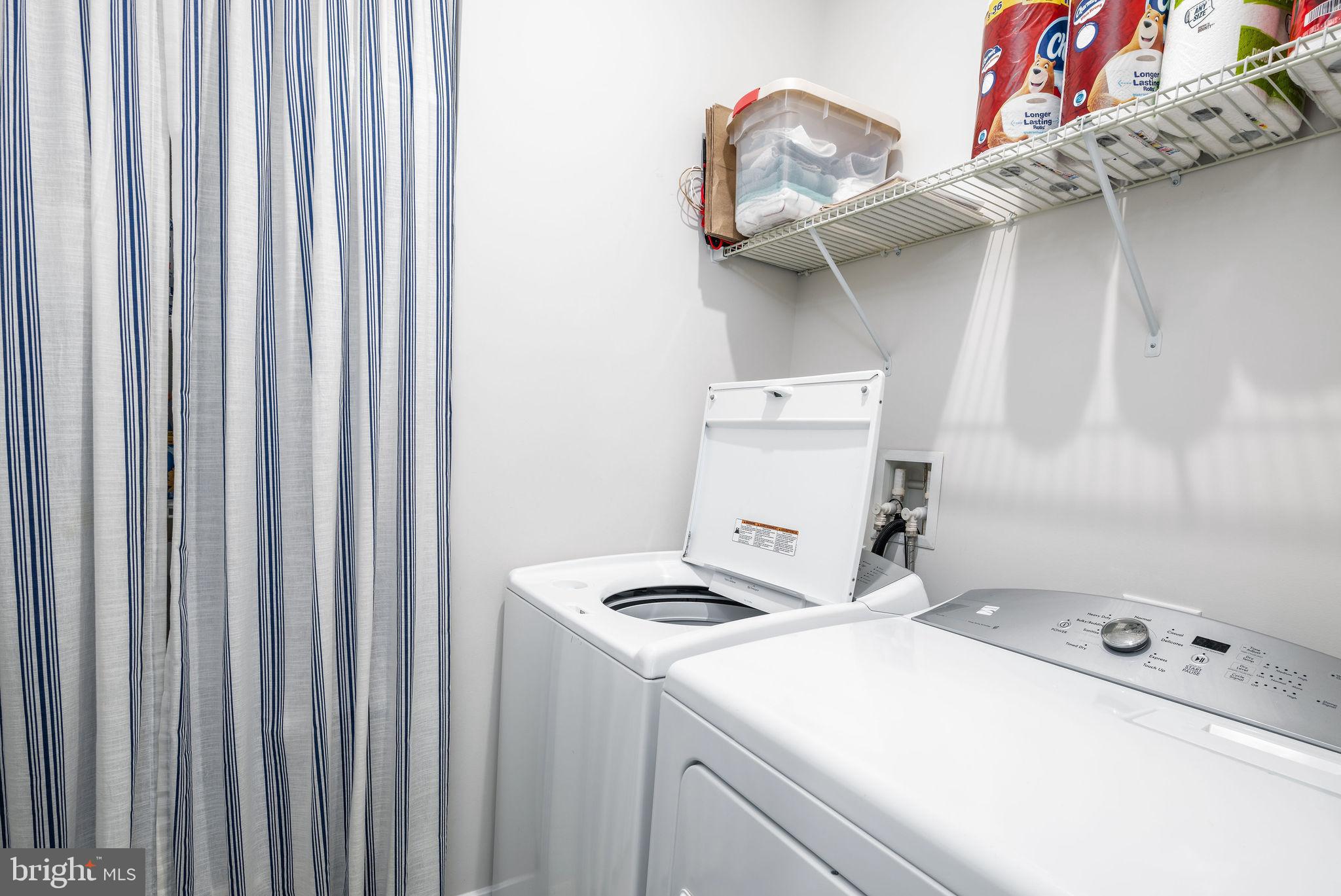 WINDMILL WOODS - Residential