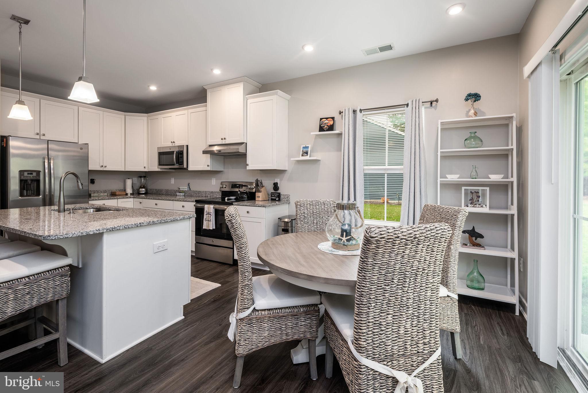 WINDMILL WOODS - Residential