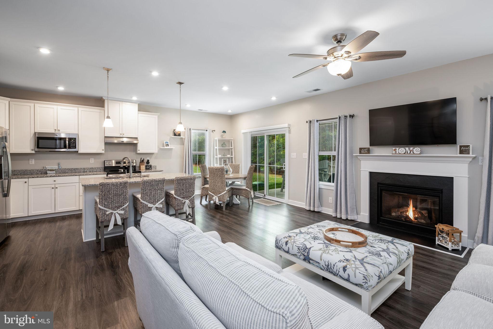 WINDMILL WOODS - Residential