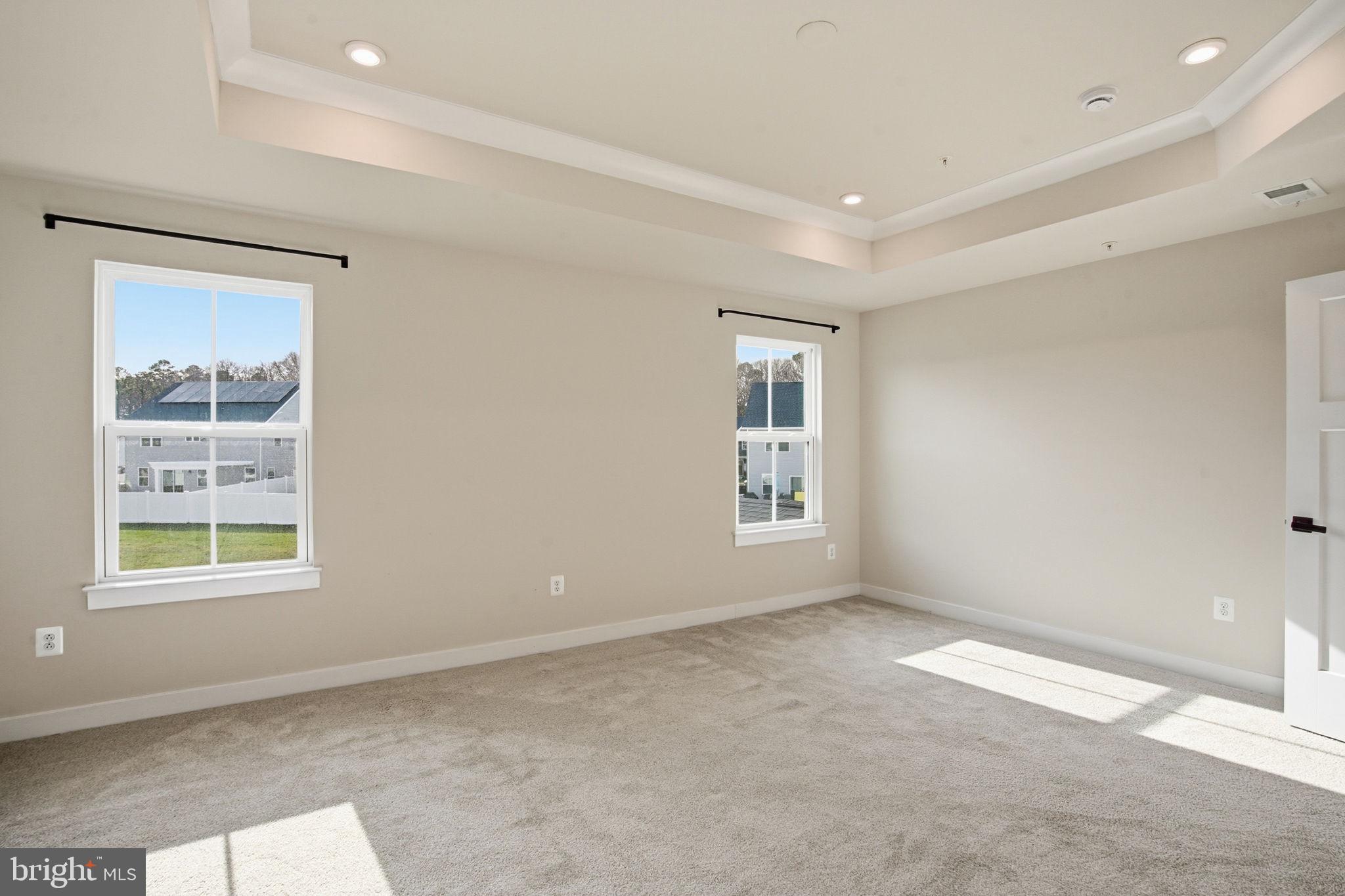 PERRY'S RETREAT - Residential Lease