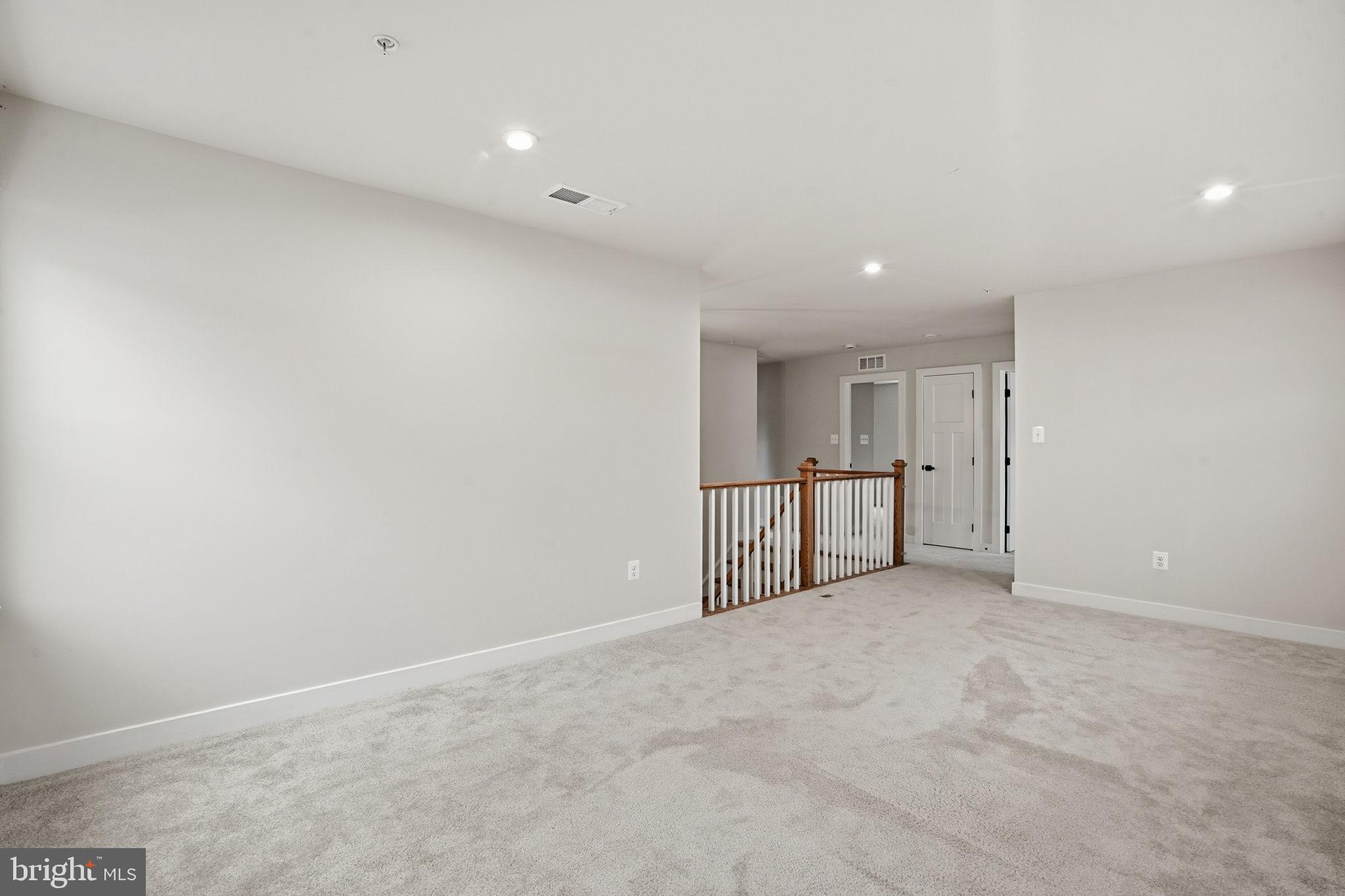 PERRY'S RETREAT - Residential Lease