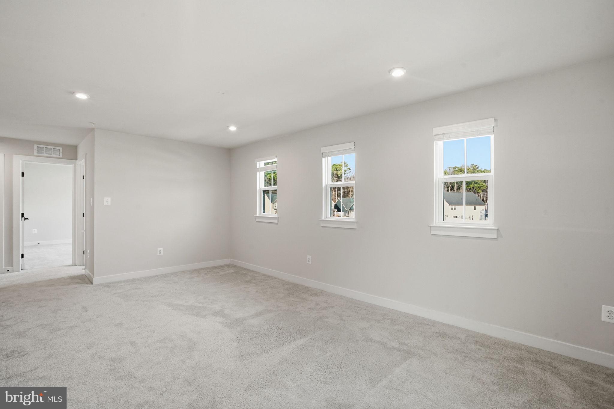 PERRY'S RETREAT - Residential Lease