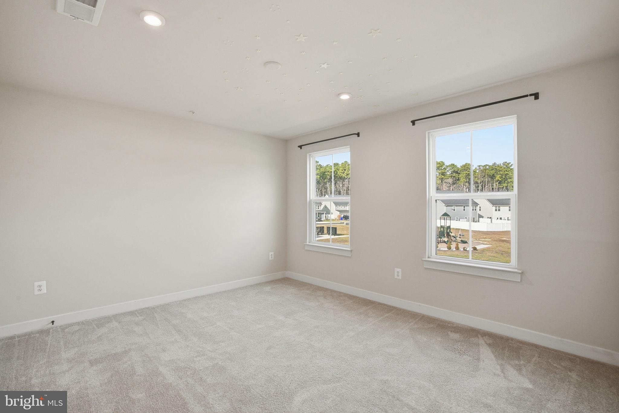 PERRY'S RETREAT - Residential Lease