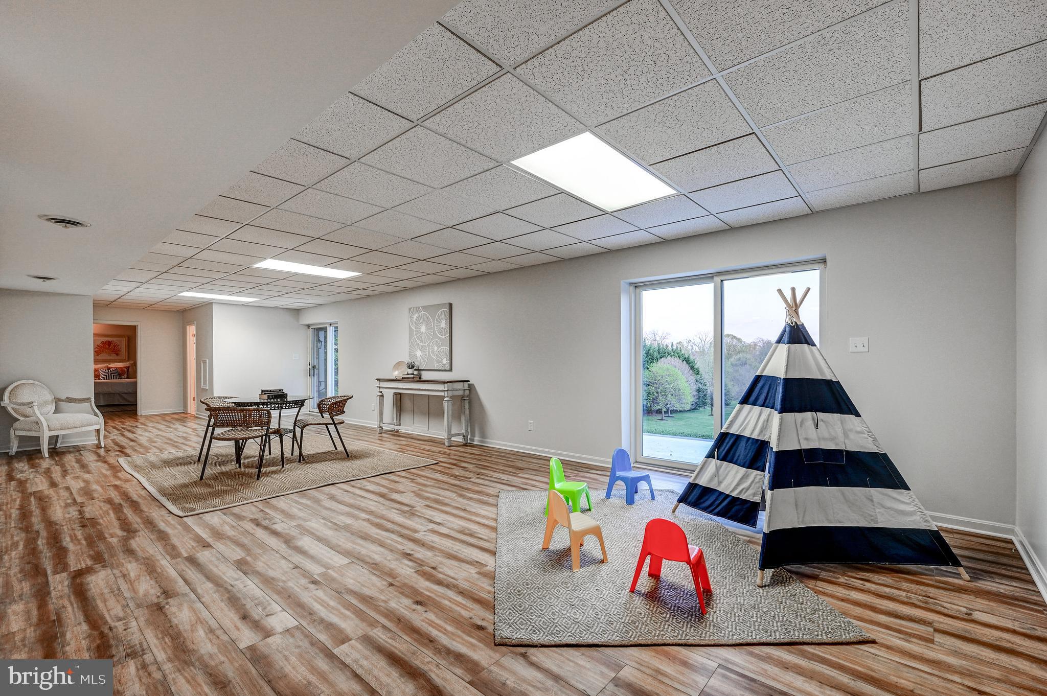 WESTSIDE - Residential