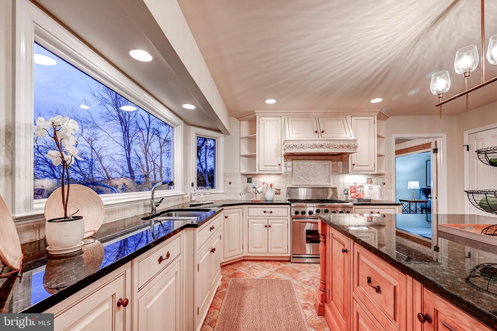 WESTSIDE - Residential