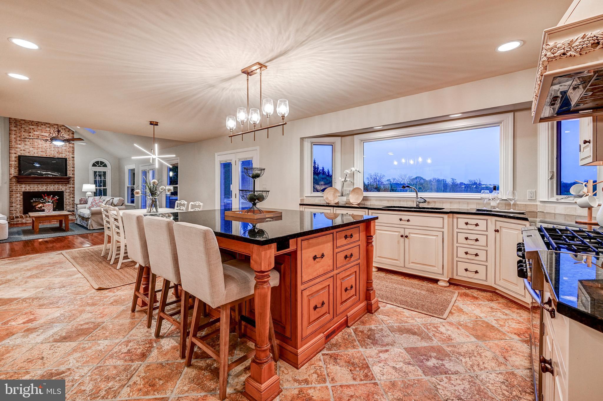 WESTSIDE - Residential