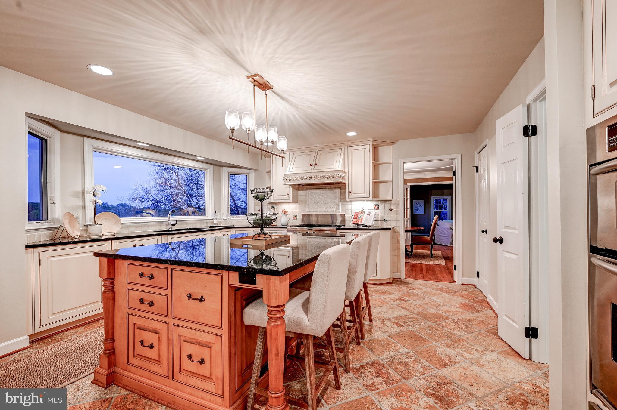 WESTSIDE - Residential