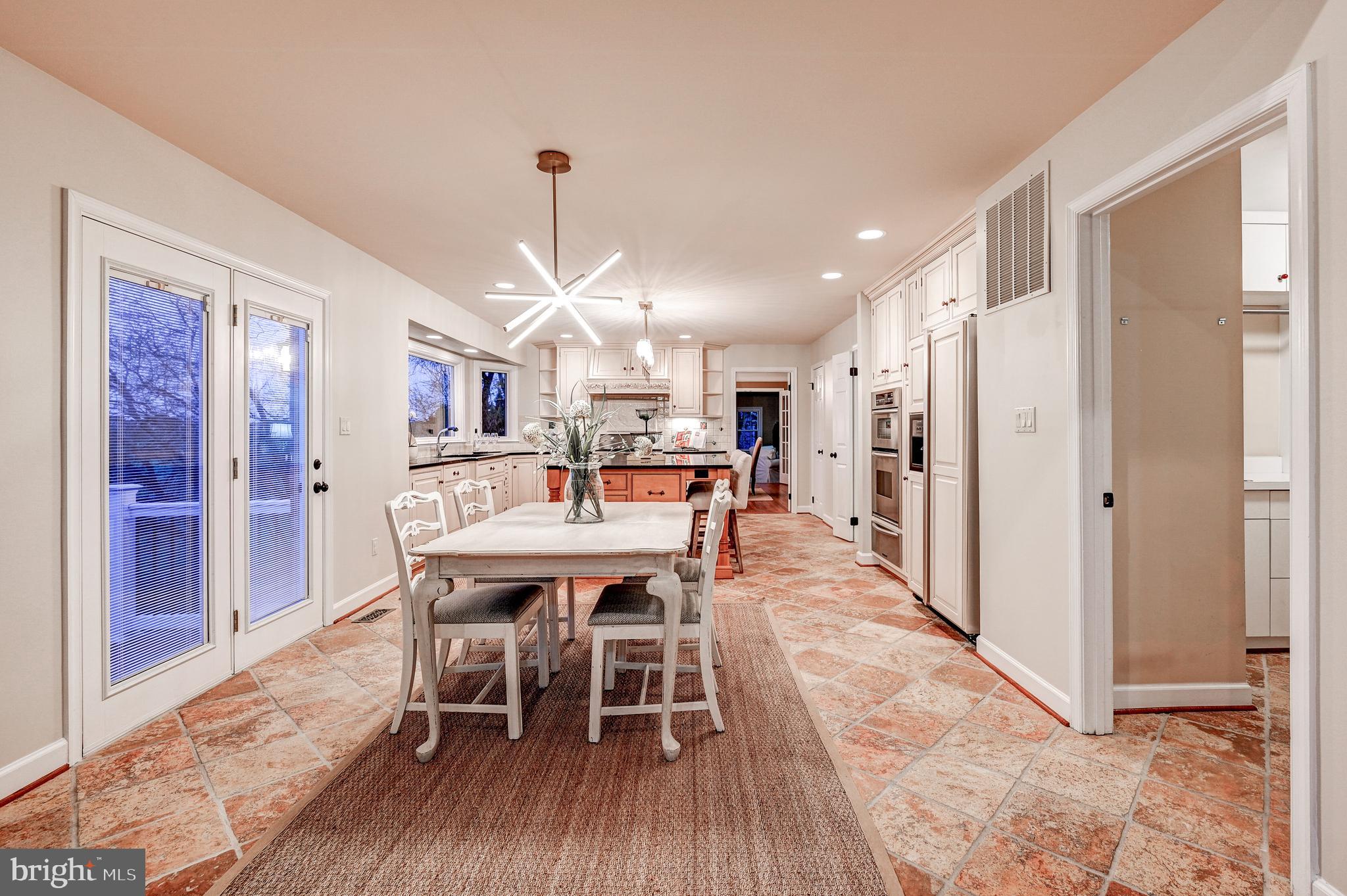 WESTSIDE - Residential