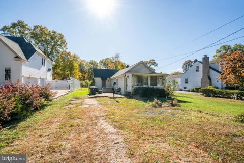 Photo of 5402 Fillmore Avenue, ALEXANDRIA, VA 22311 (MLS # VAAX2051192) Photo of 5402 Fillmore Avenue, ALEXANDRIA, VA 22311 (MLS # VAAX2051192)